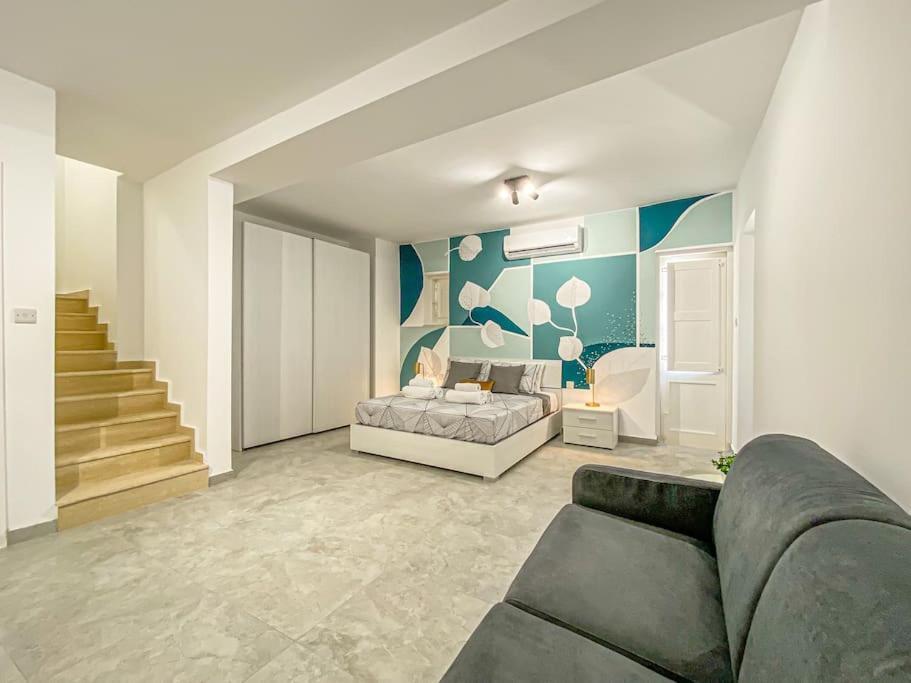 Designer Duplex Penthouse In Floriana Daire Dış mekan fotoğraf