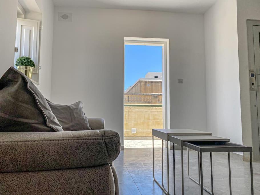 Designer Duplex Penthouse In Floriana Daire Dış mekan fotoğraf